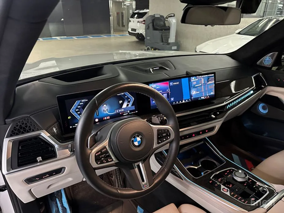 Фото 12 - BMW X7