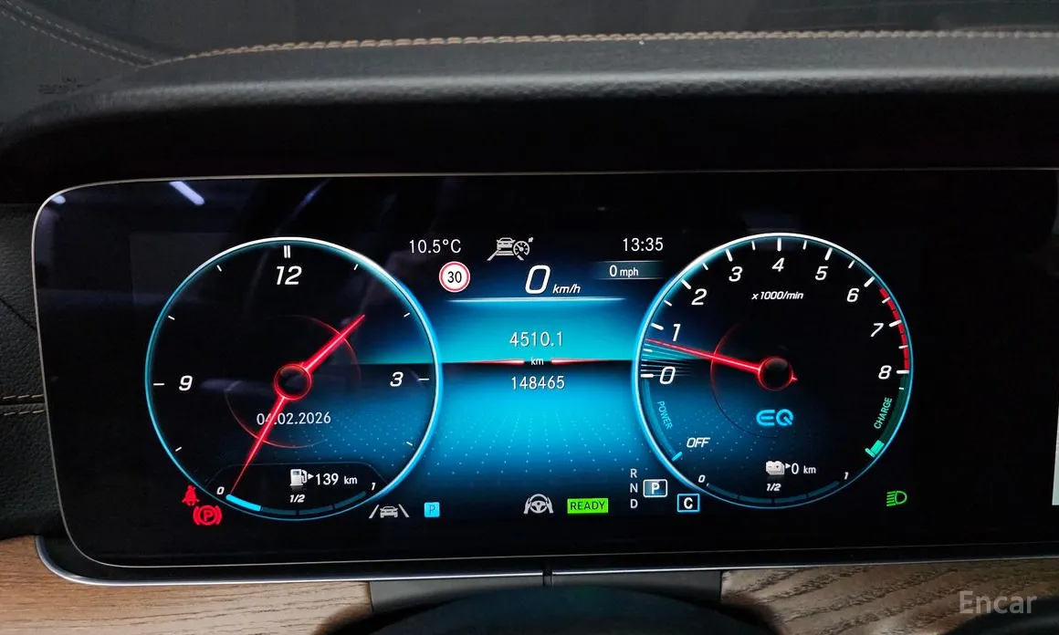 Фото 8 - Mercedes-Benz E-Class