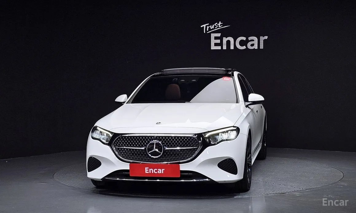 Фото 3 - Mercedes-Benz E-Class