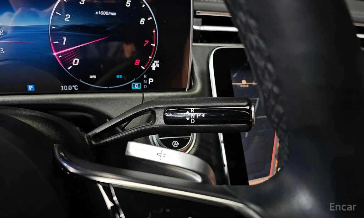 Фото 9 - Mercedes-Benz E-Class