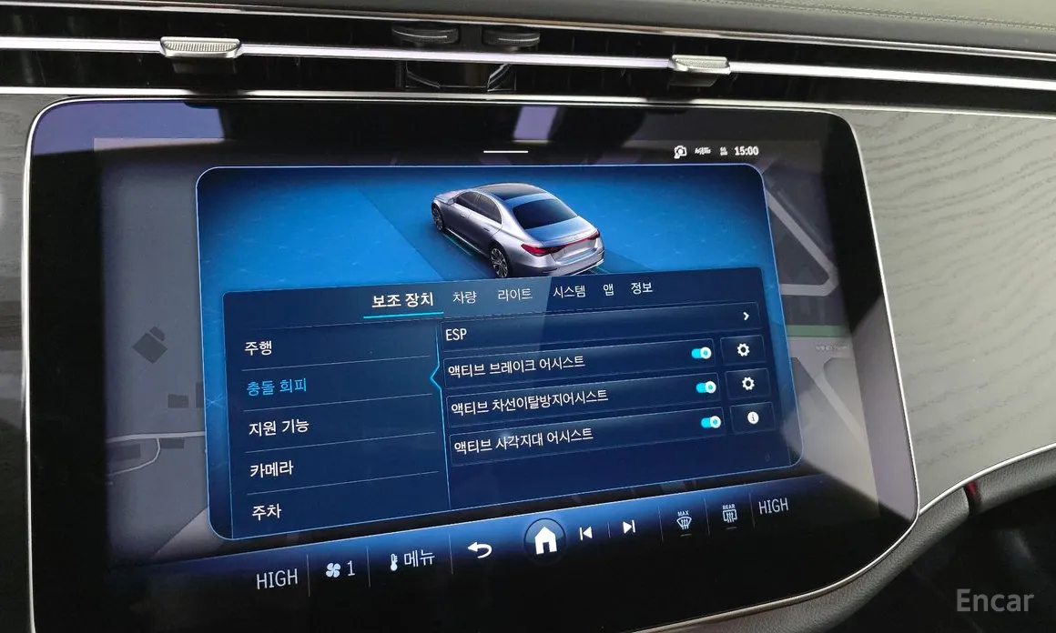 Фото 16 - Mercedes-Benz E-Class