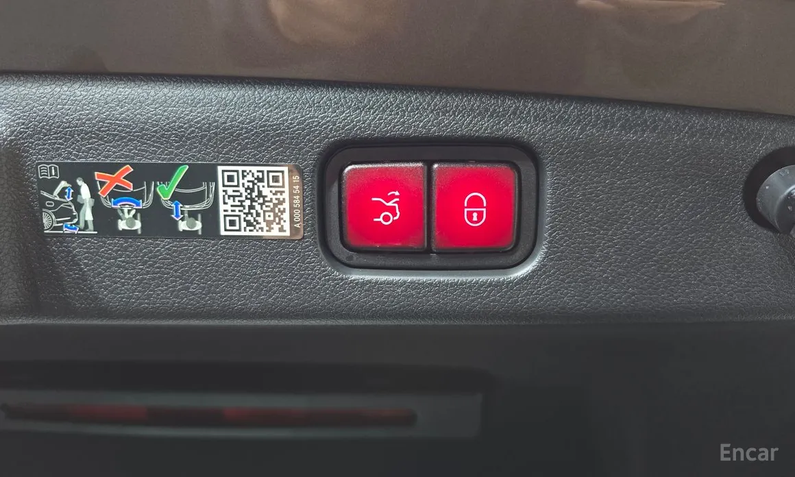 Фото 20 - Mercedes-Benz E-Class