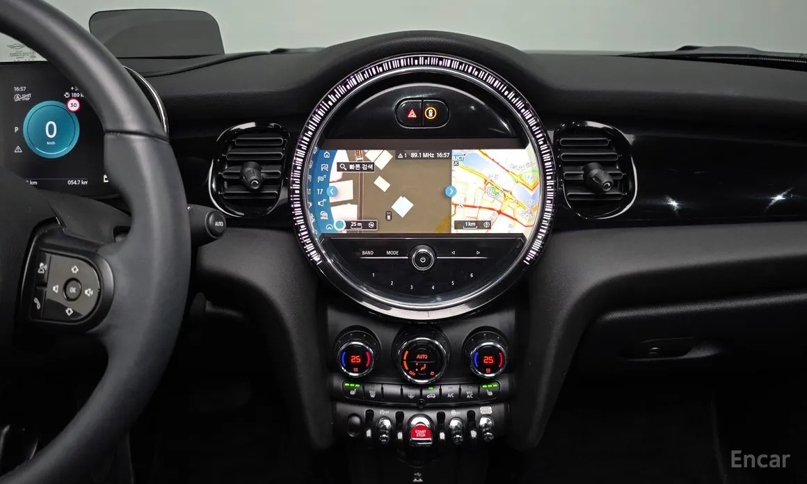 Фото 14 - Mini Cooper Convertible