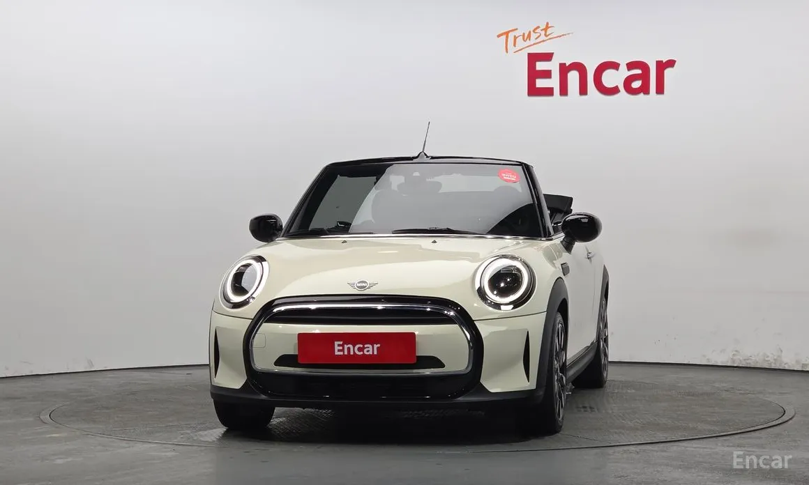 Фото 3 - Mini Cooper Convertible