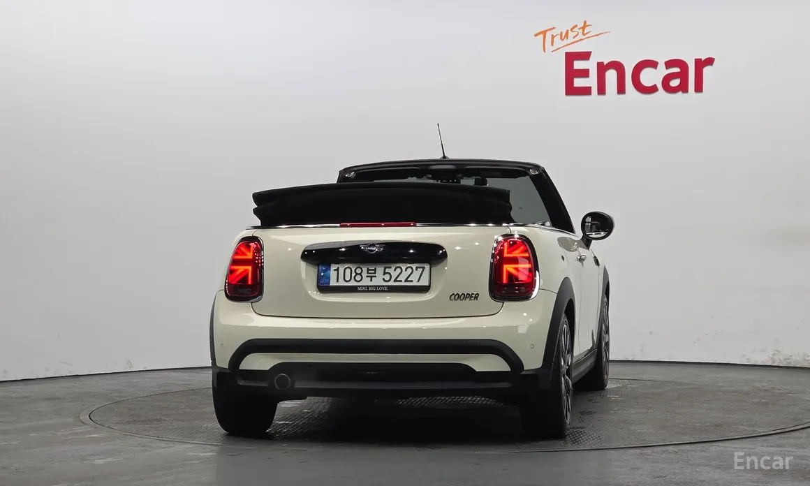 Фото 4 - Mini Cooper Convertible