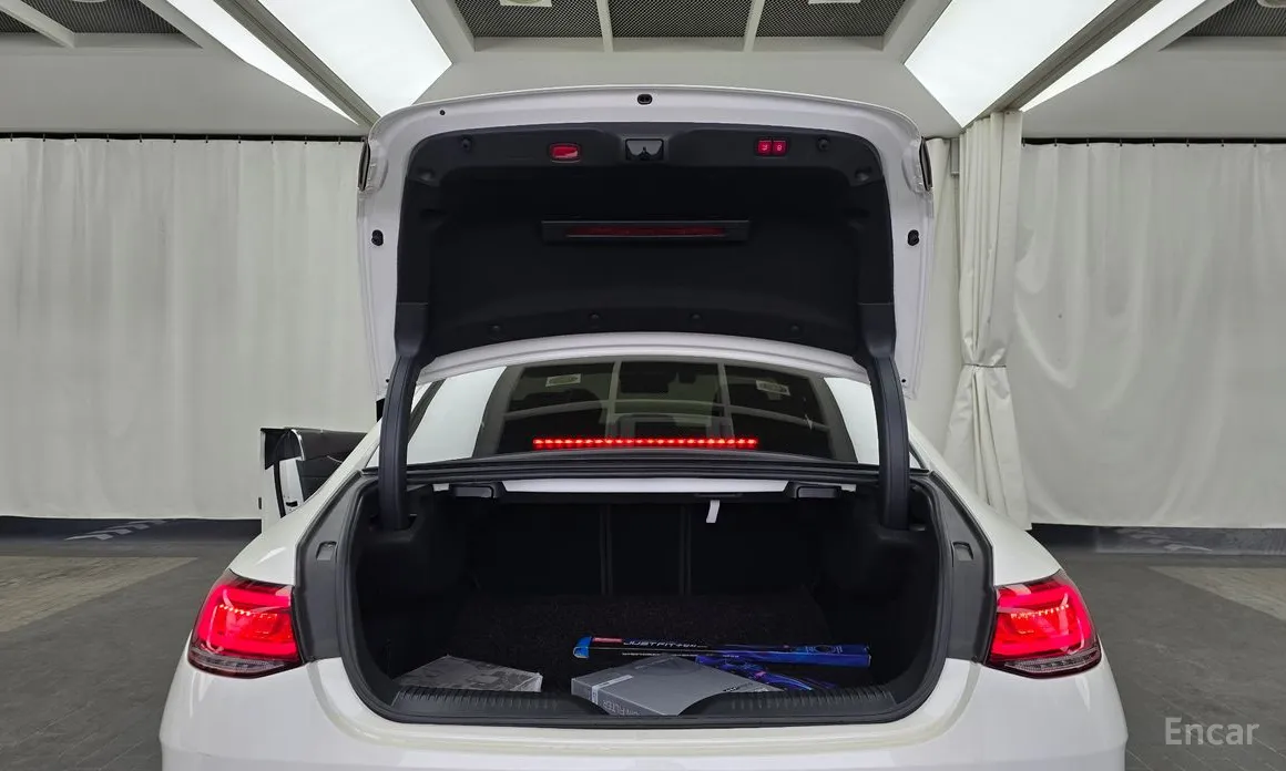 Фото 20 - Mercedes-Benz CLS-Class