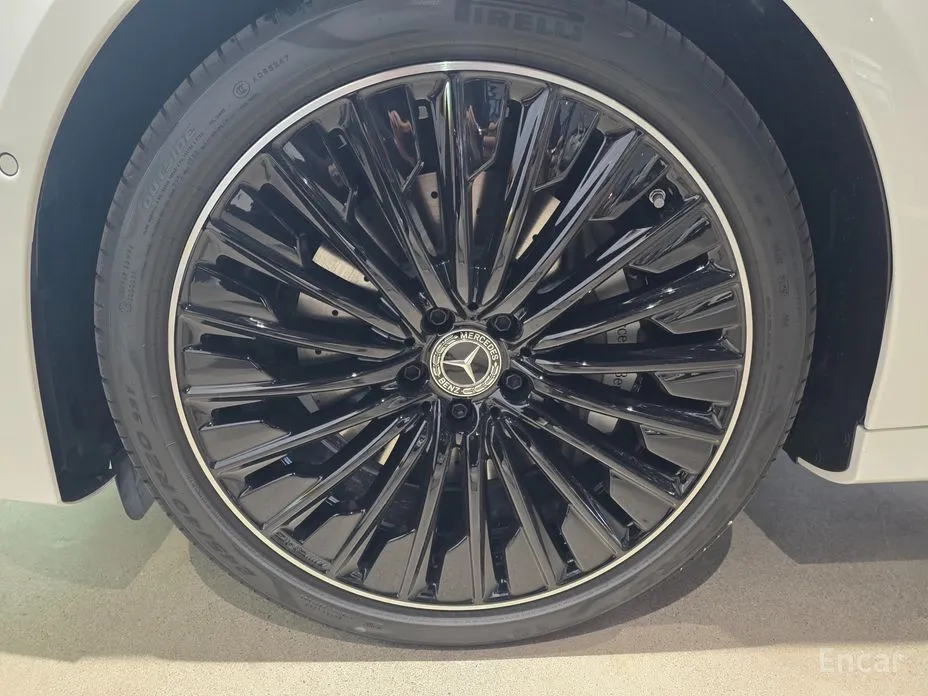 Фото 6 - Mercedes-Benz E-Class