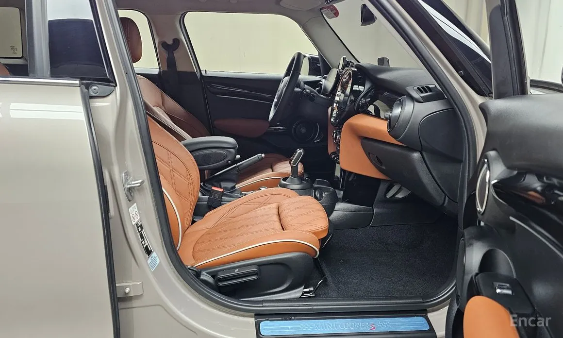 Фото 11 - Mini Cooper