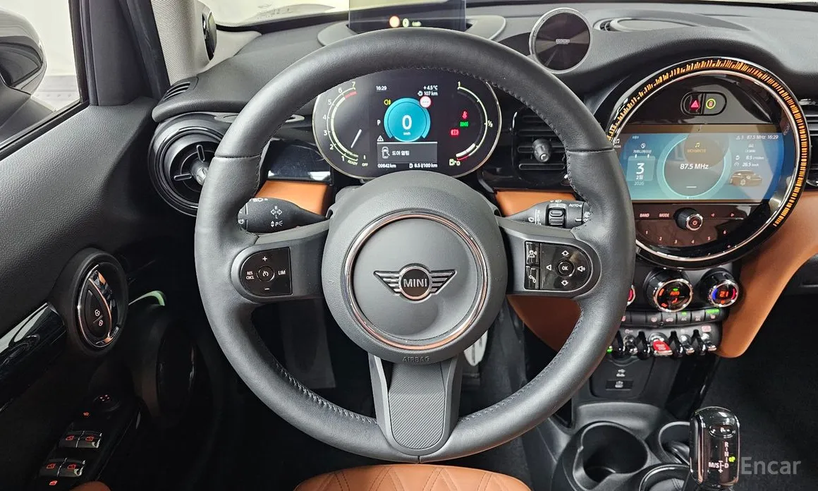 Фото 13 - Mini Cooper