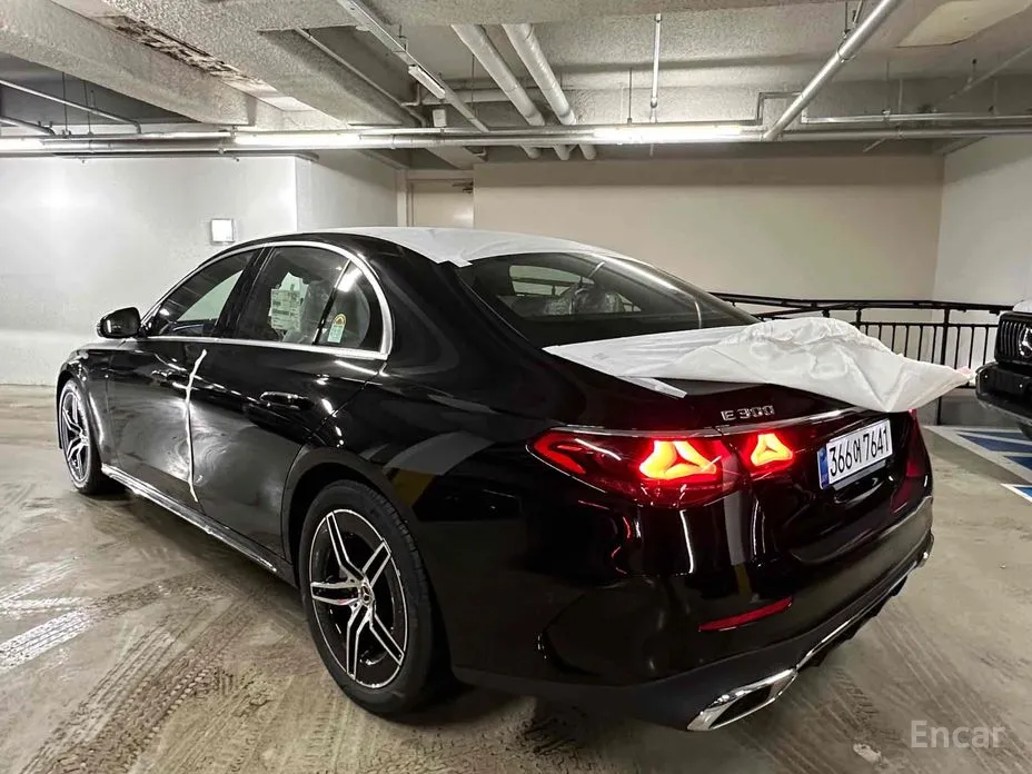 Фото 2 - Mercedes-Benz E-Class