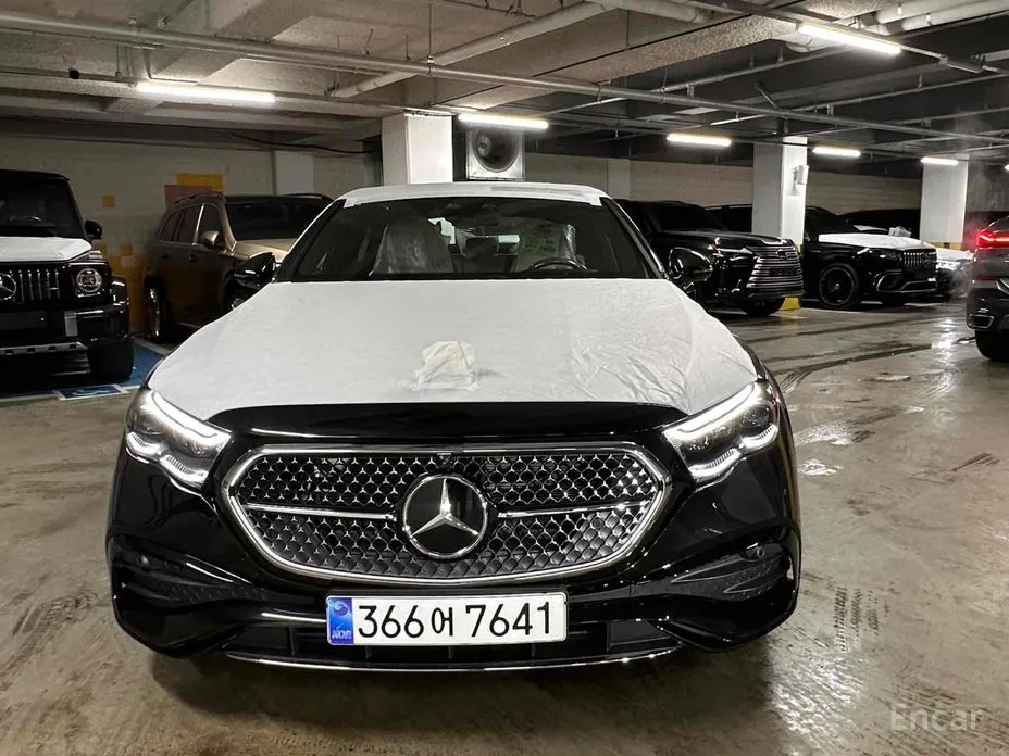 Фото 7 - Mercedes-Benz E-Class