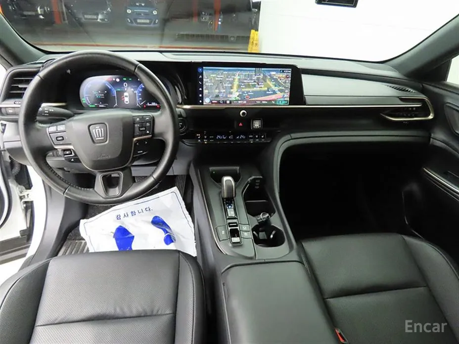 Фото 7 - Toyota Crown