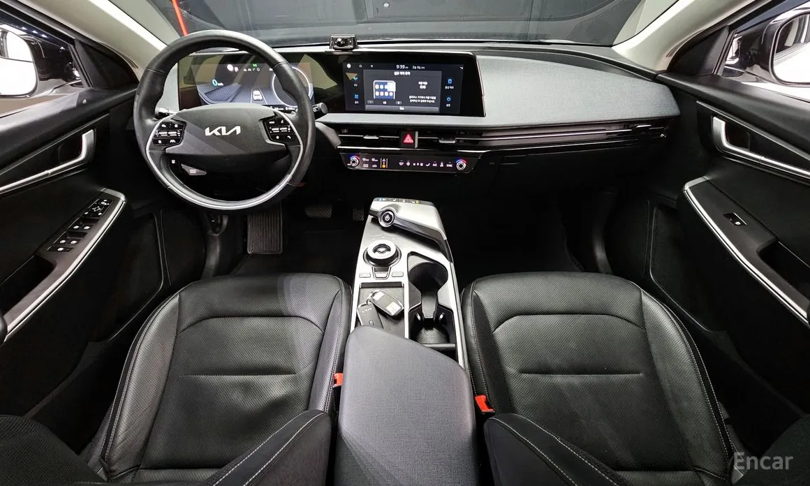 Фото 7 - Kia EV6