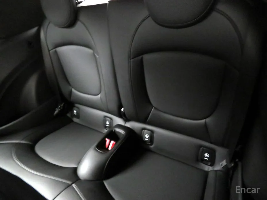 Фото 6 - Mini Cooper Convertible