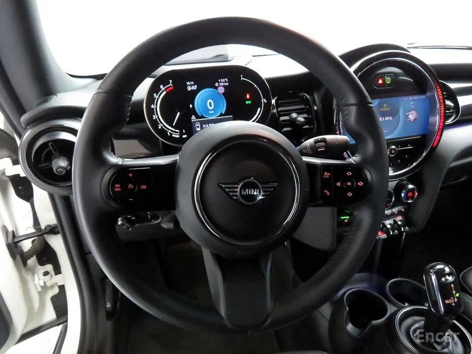 Фото 8 - Mini Cooper Convertible