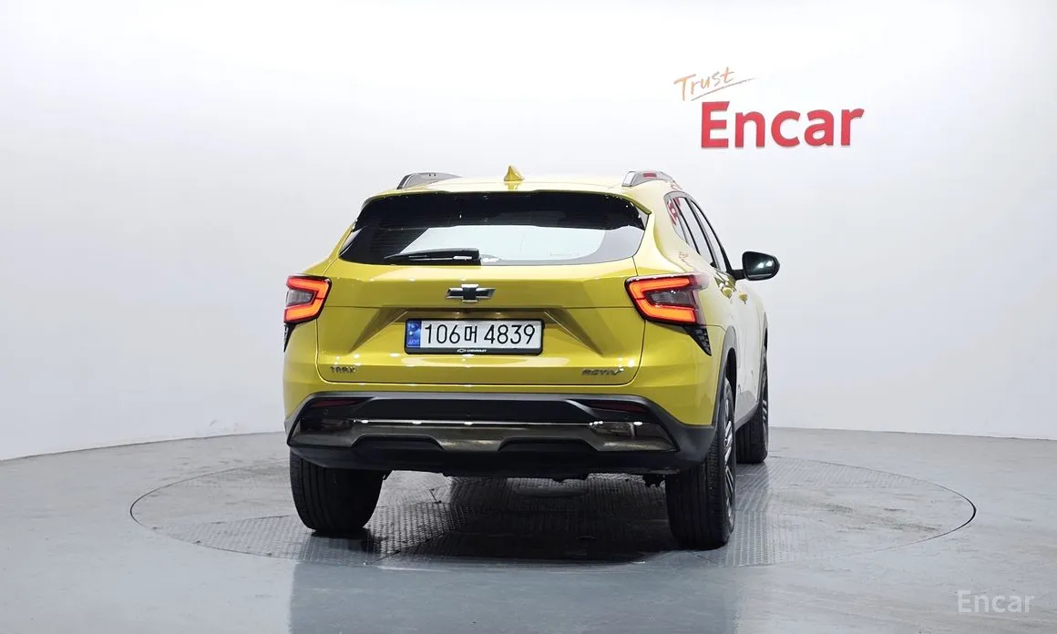 Фото 4 - Chevrolet Trax