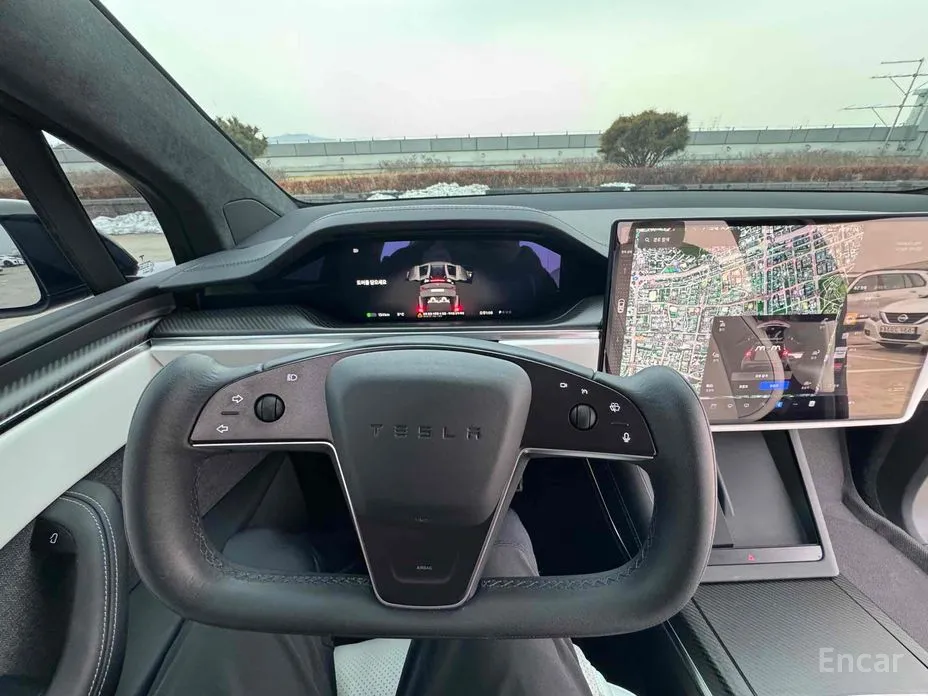 Фото 11 - Tesla Model X