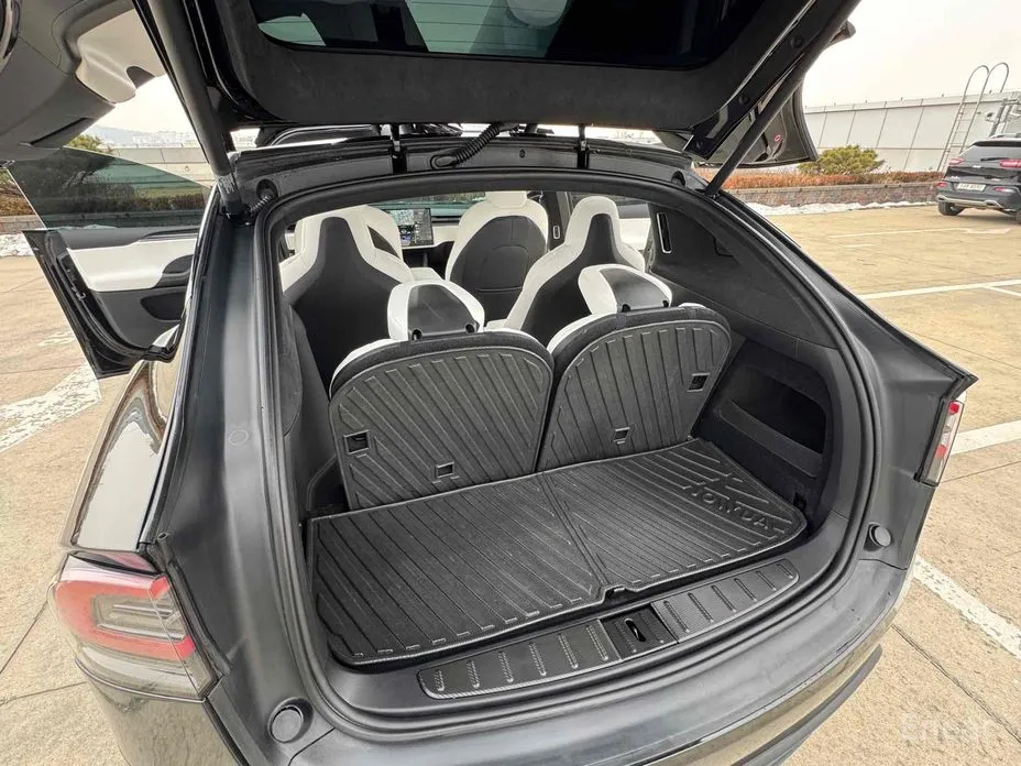 Фото 16 - Tesla Model X