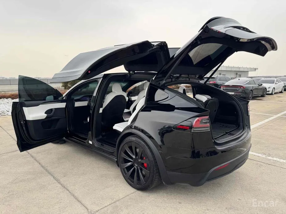 Фото 2 - Tesla Model X