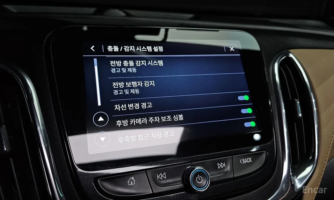 Фото 15 - Chevrolet Equinox