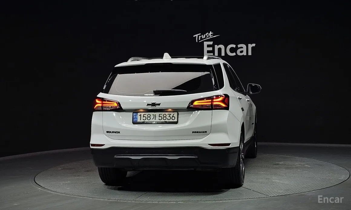 Фото 4 - Chevrolet Equinox