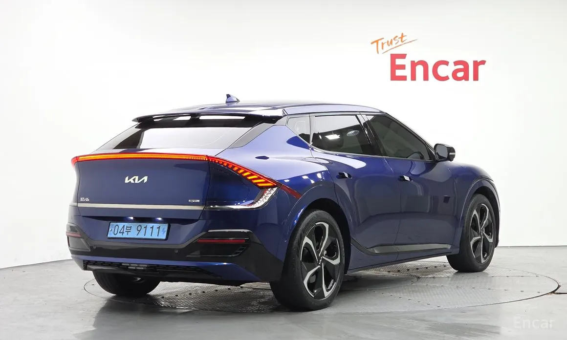 Фото 2 - Kia EV6