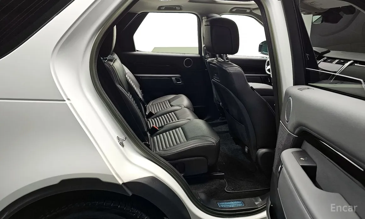 Фото 12 - Land Rover Discovery