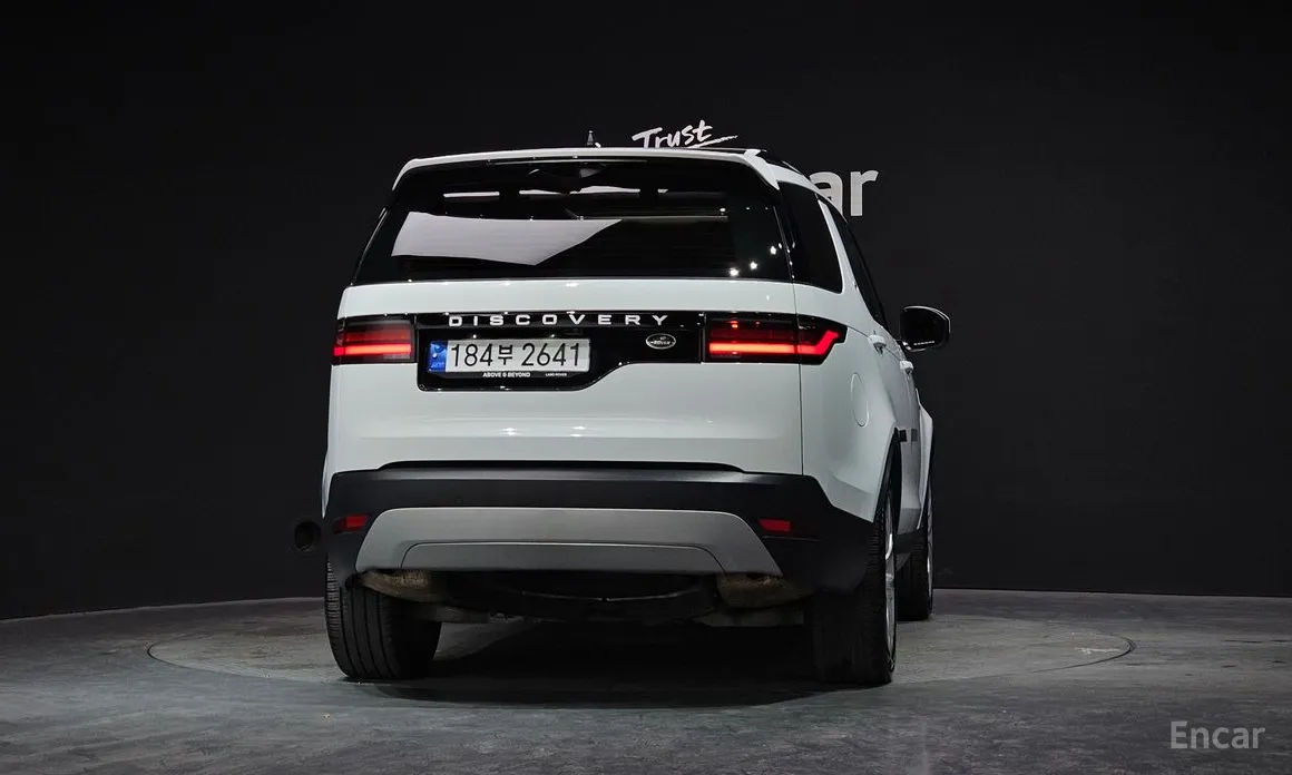 Фото 4 - Land Rover Discovery