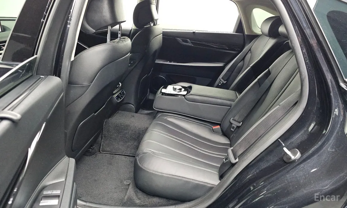 Фото 11 - Genesis G80