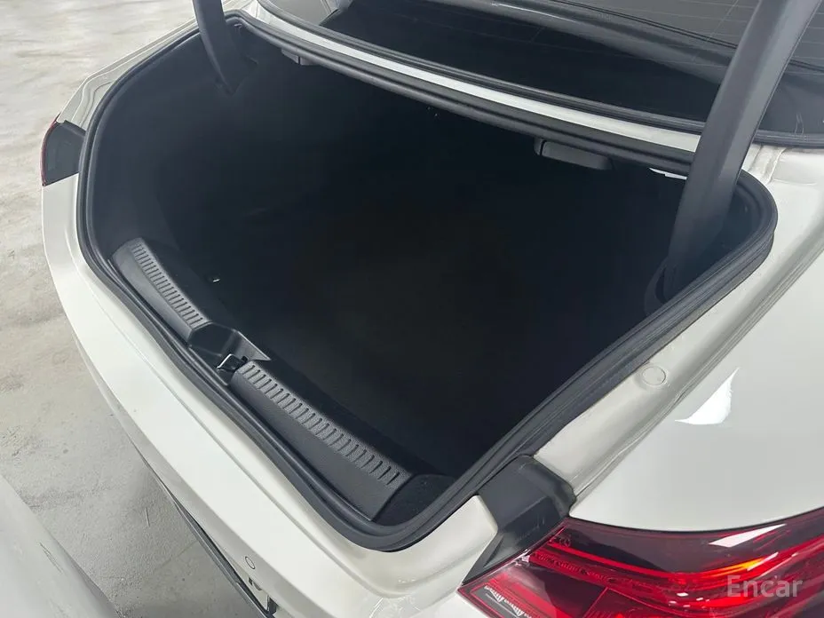 Фото 11 - Mercedes-Benz CLA-Class