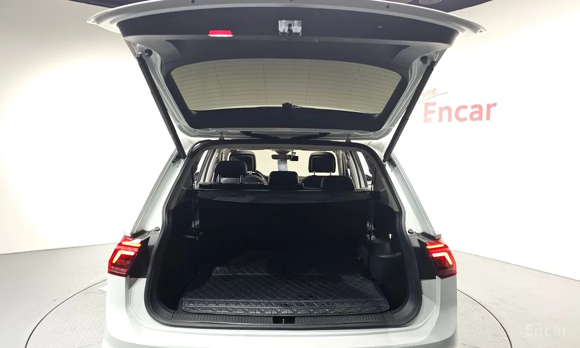 Фото 21 - Volkswagen Tiguan