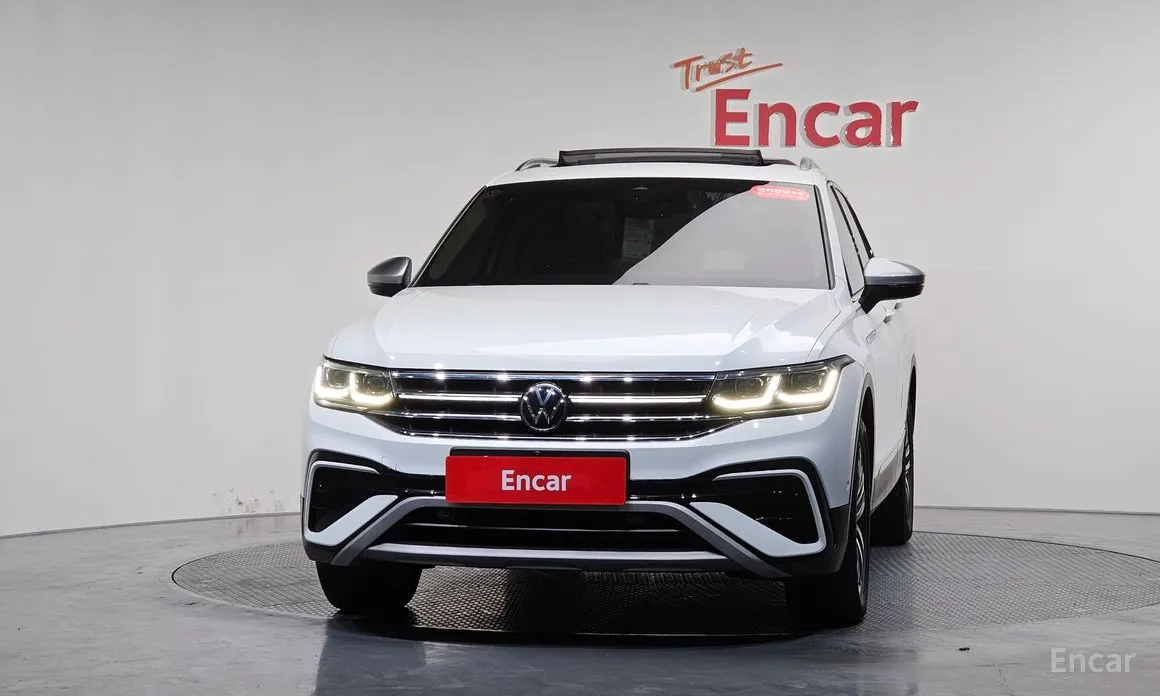 Фото 3 - Volkswagen Tiguan