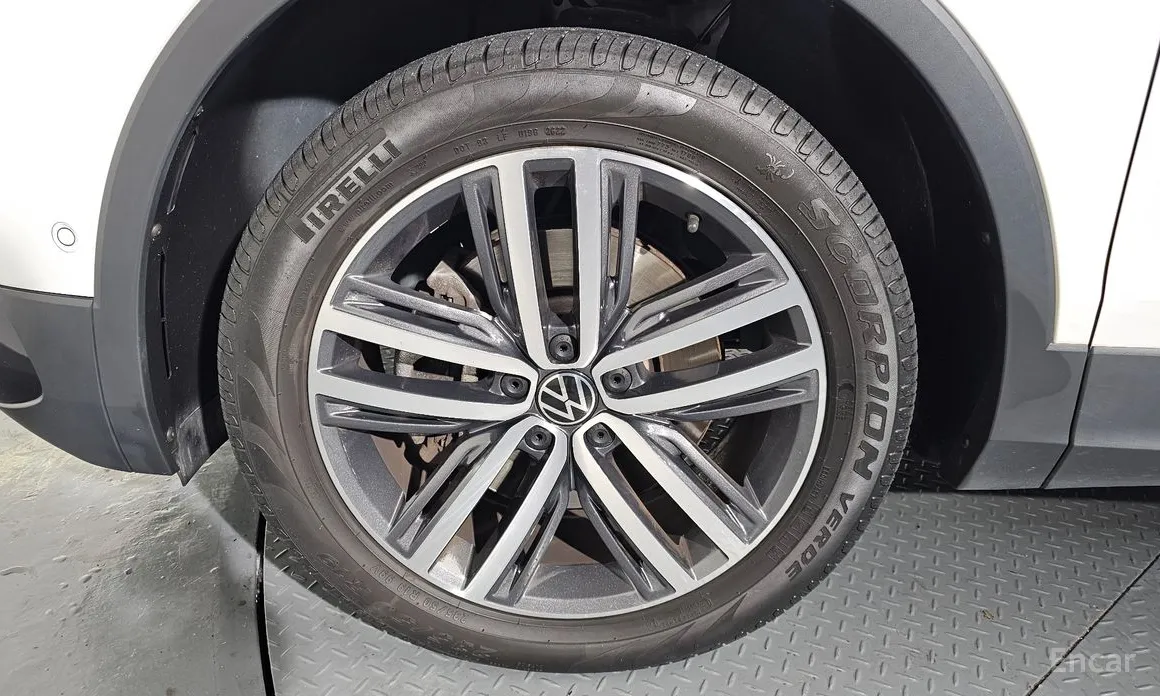 Фото 5 - Volkswagen Tiguan