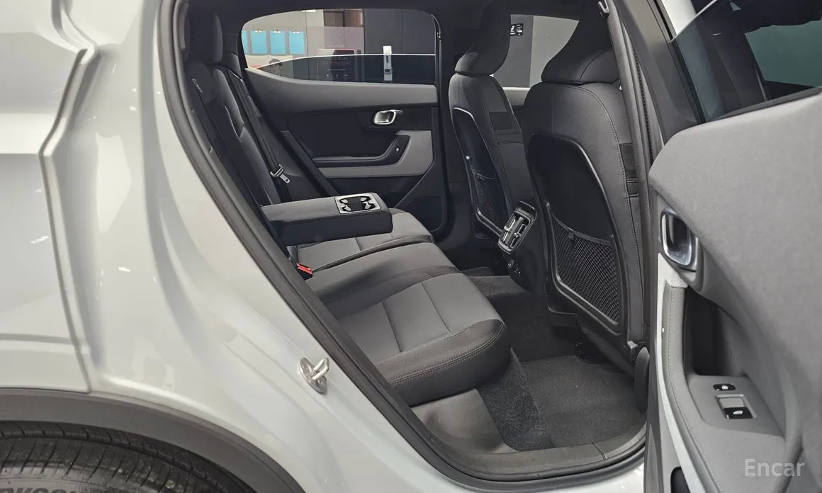 Фото 12 - Polestar 2