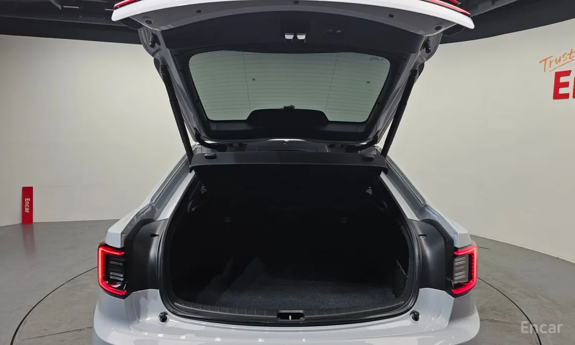 Фото 20 - Polestar 2