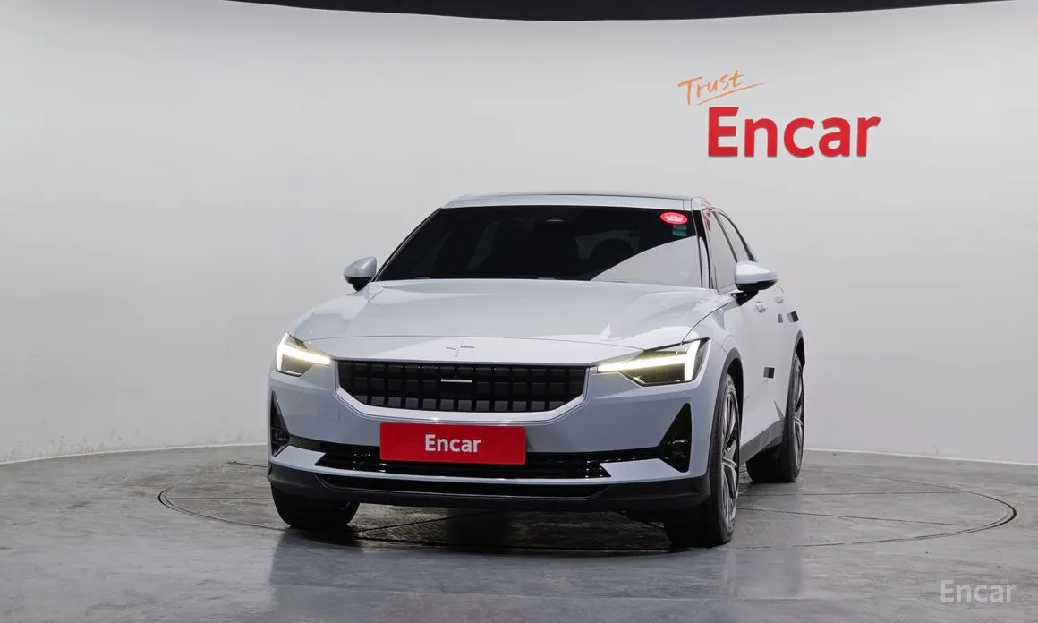 Фото 3 - Polestar 2