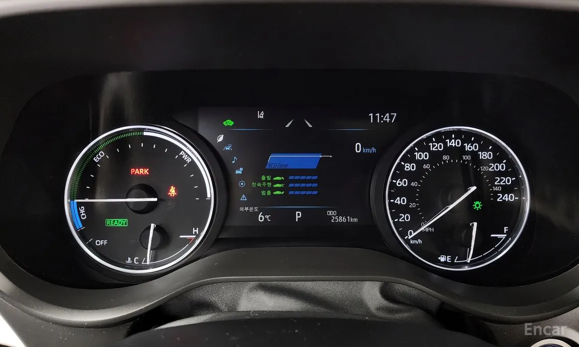 Фото 8 - Toyota Sienna