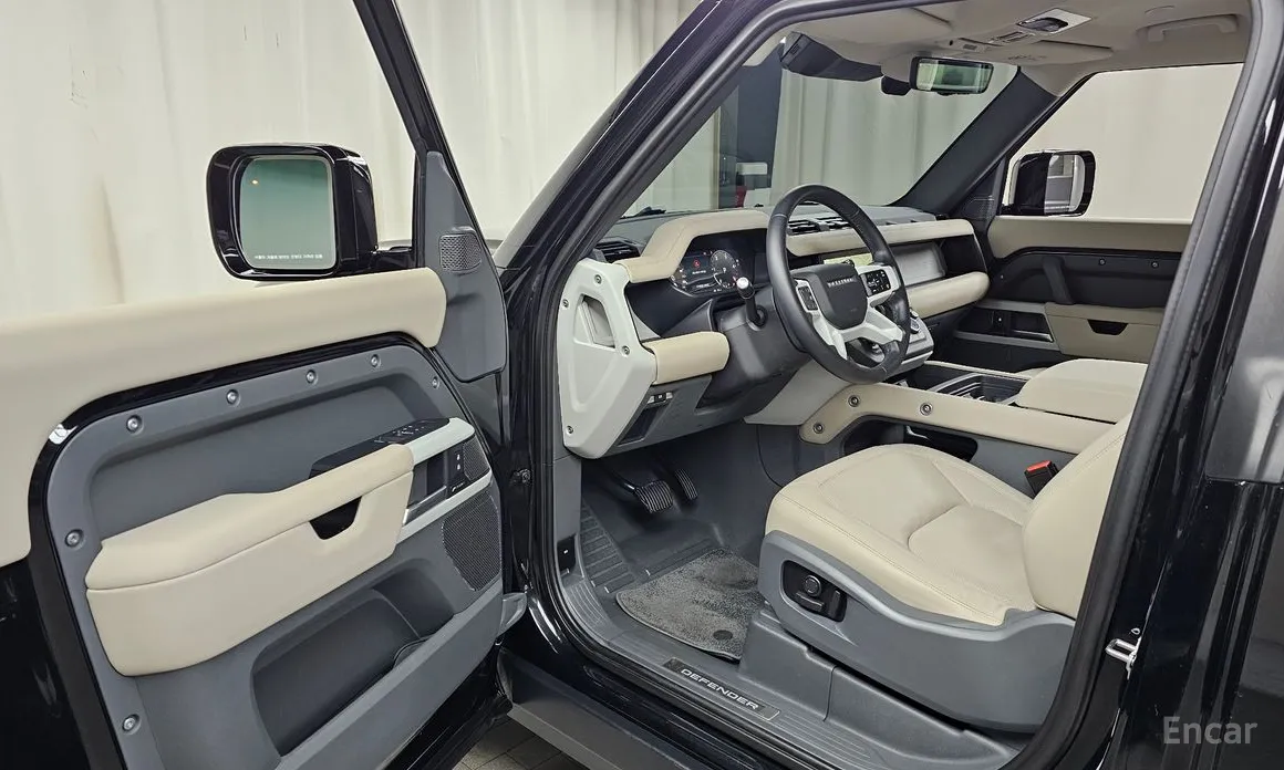 Фото 10 - Land Rover Defender