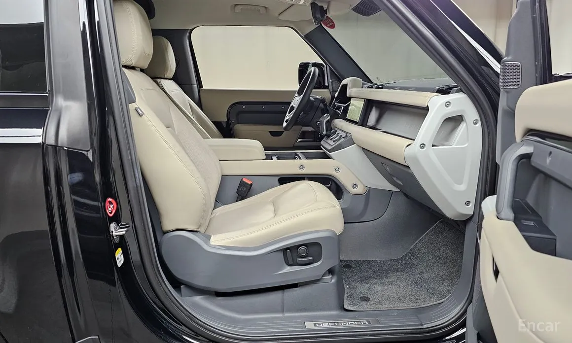 Фото 11 - Land Rover Defender