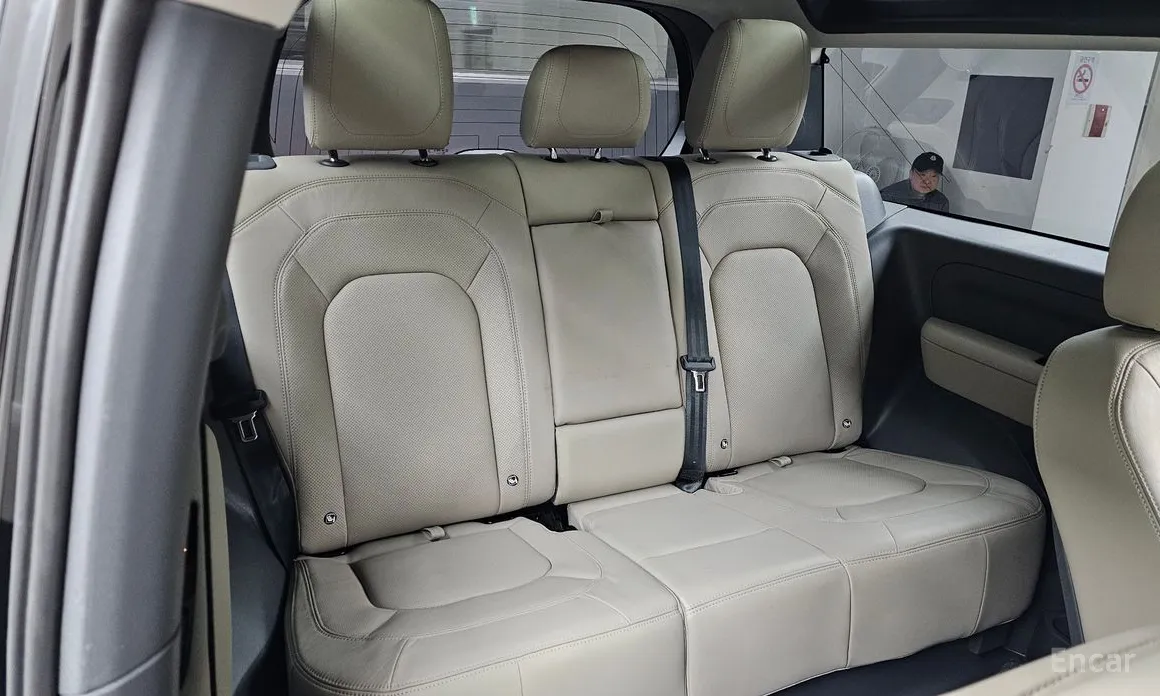 Фото 12 - Land Rover Defender