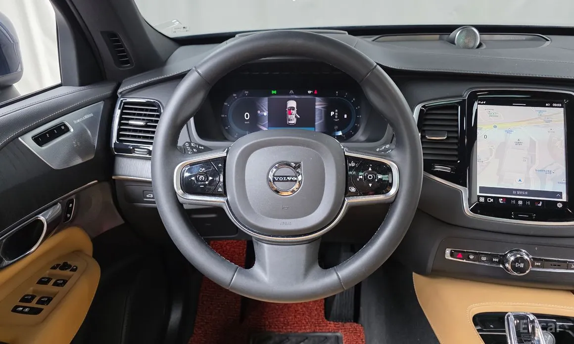 Фото 13 - Volvo XC90