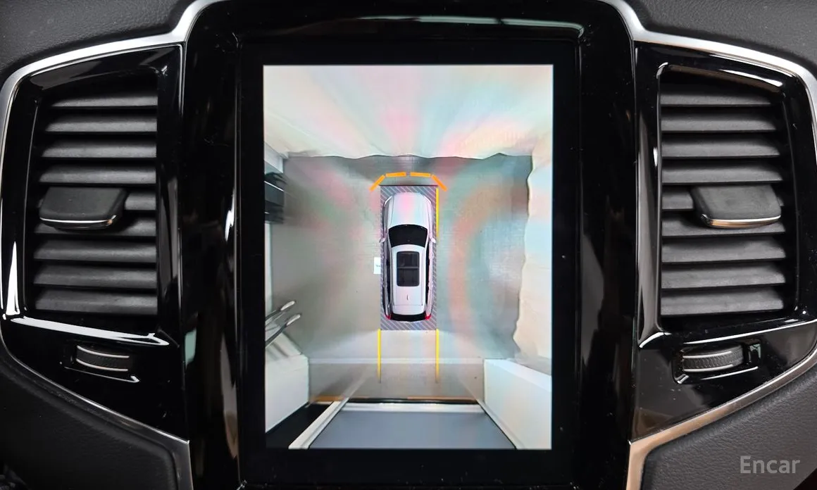 Фото 14 - Volvo XC90