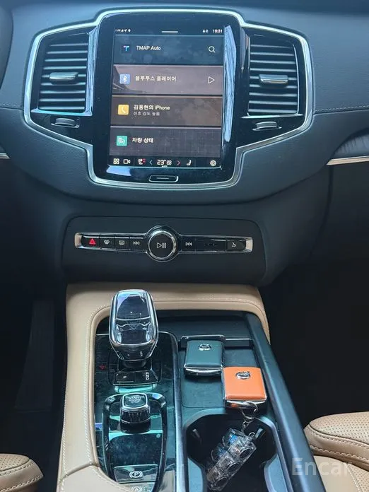 Фото 7 - Volvo XC90