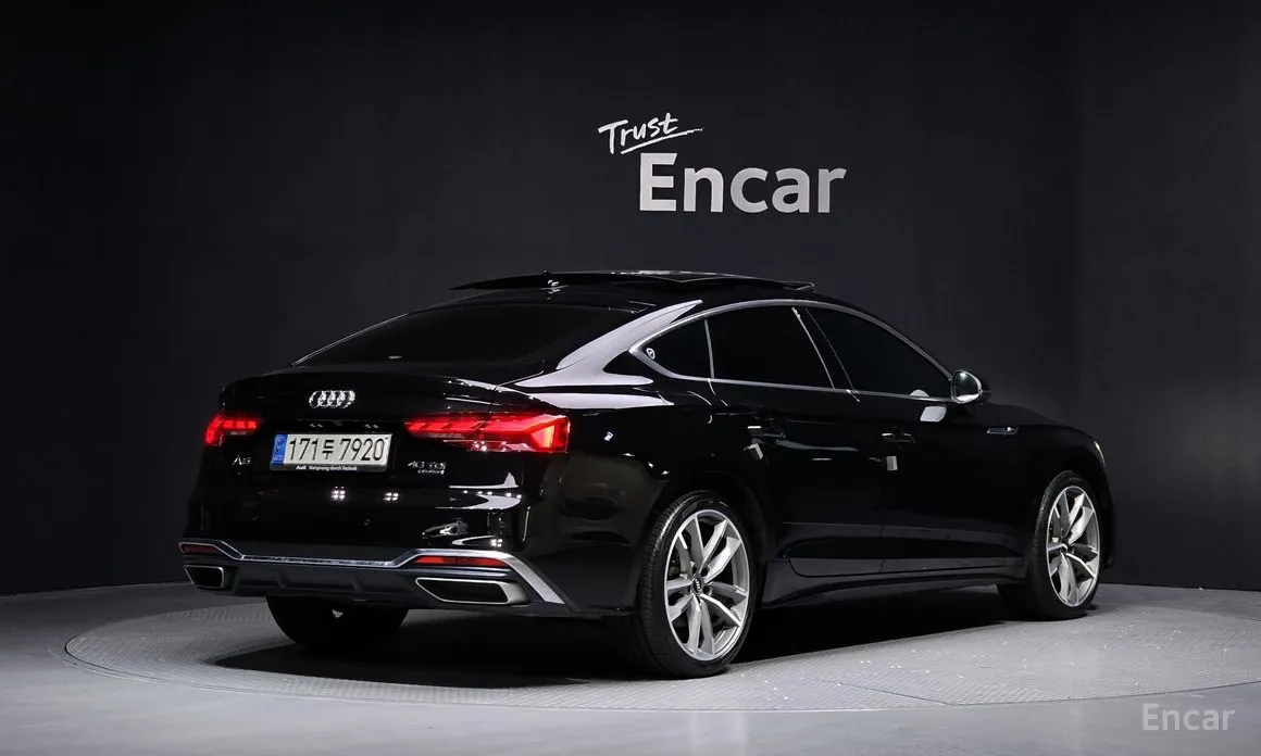 Фото 2 - Audi A5