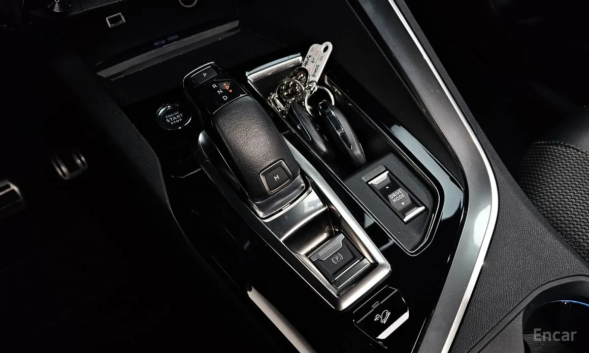 Фото 9 - Peugeot 3008