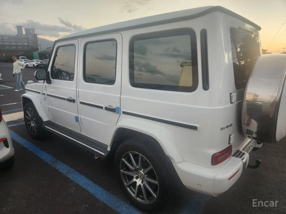 Фото 4 - Mercedes-Benz G-Class