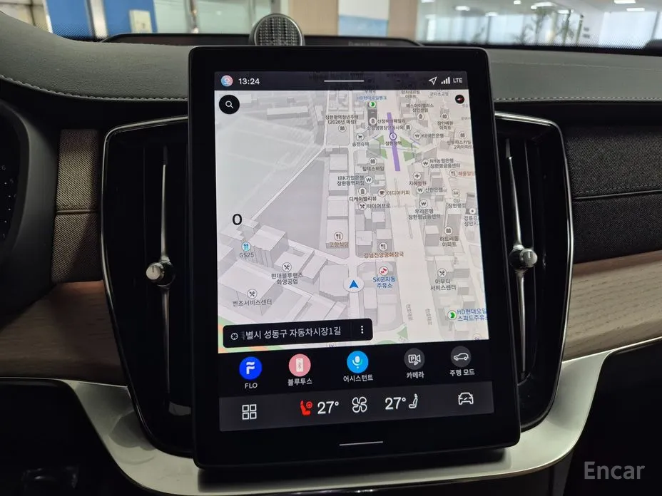 Фото 12 - Volvo XC90