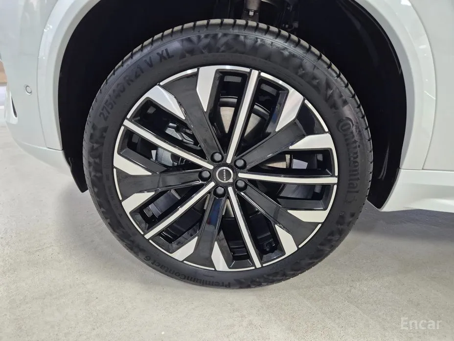 Фото 5 - Volvo XC90