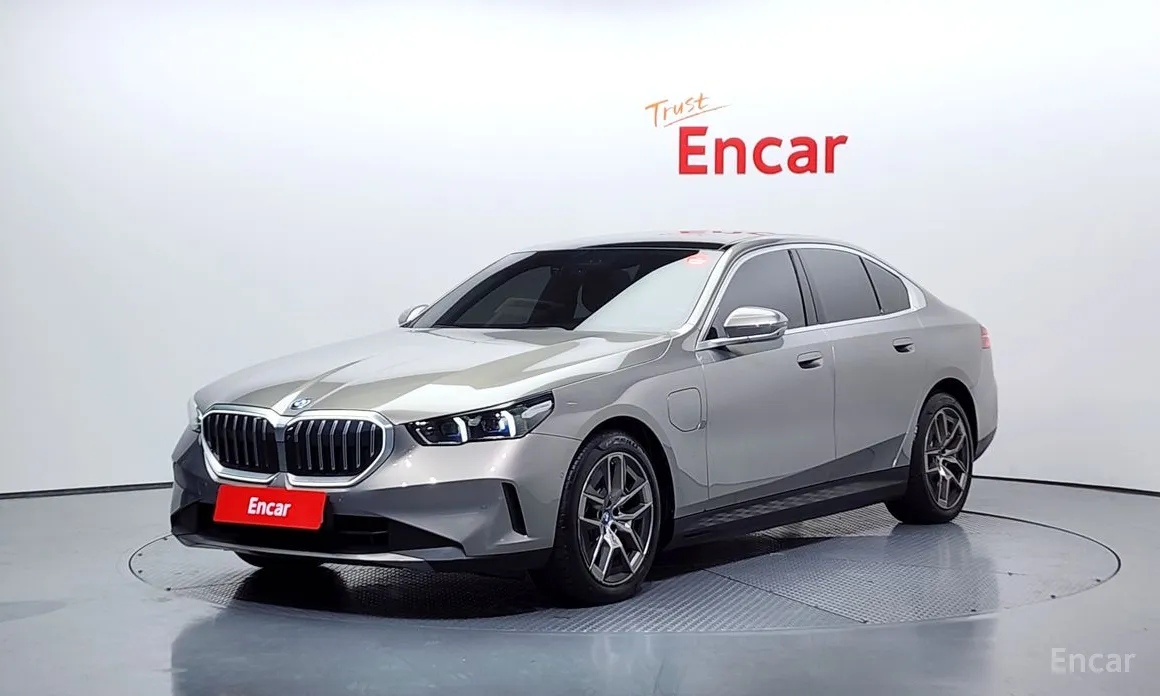 Фото 1 - BMW 5 Series