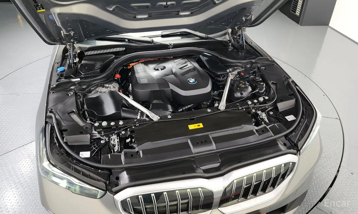 Фото 6 - BMW 5 Series